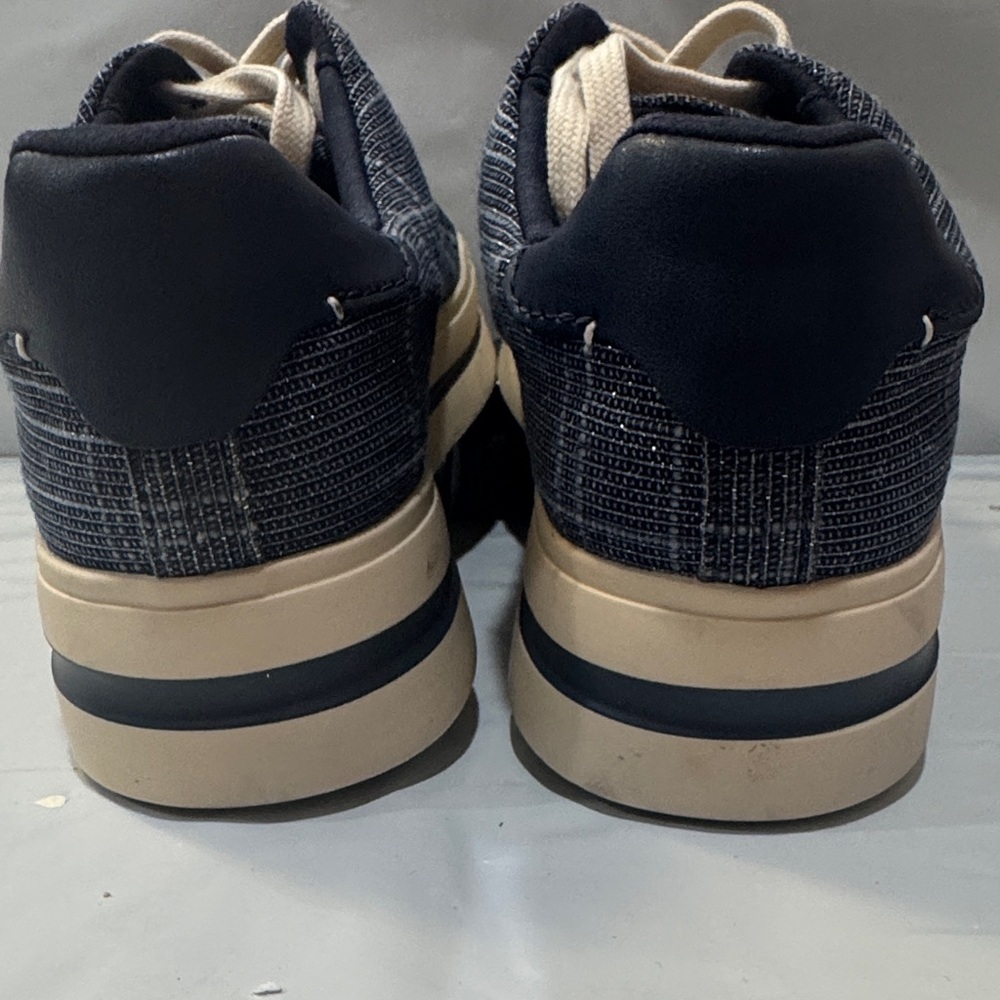 Clarks Denim Blue Sneakers with Cream Laces - Picture 5 of 10
